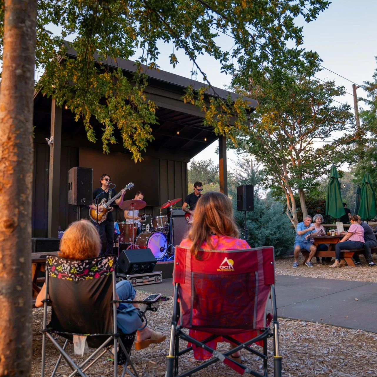 Tree-lined East Pensacola neighborhood and local lifestyle